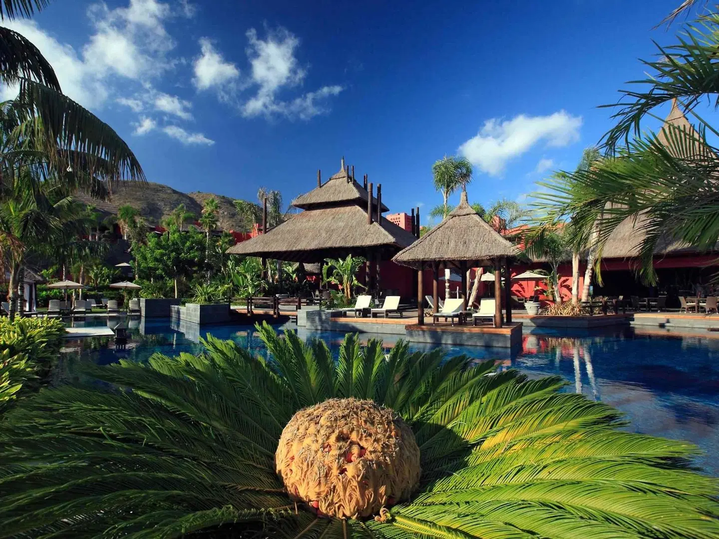 Asia Gardens Hotel & Thai Spa, a Royal Hideaway Hotel OUTDOOR_POOL