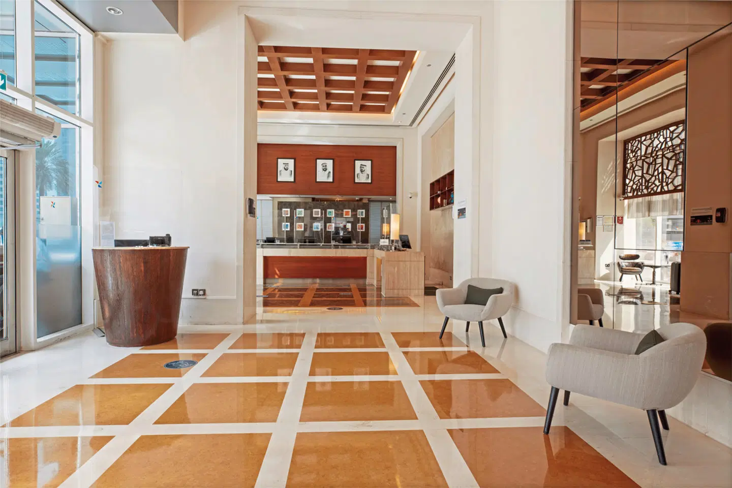 Four Points by Sheraton Sheikh Zayed Road LOUNGE_LOBBY