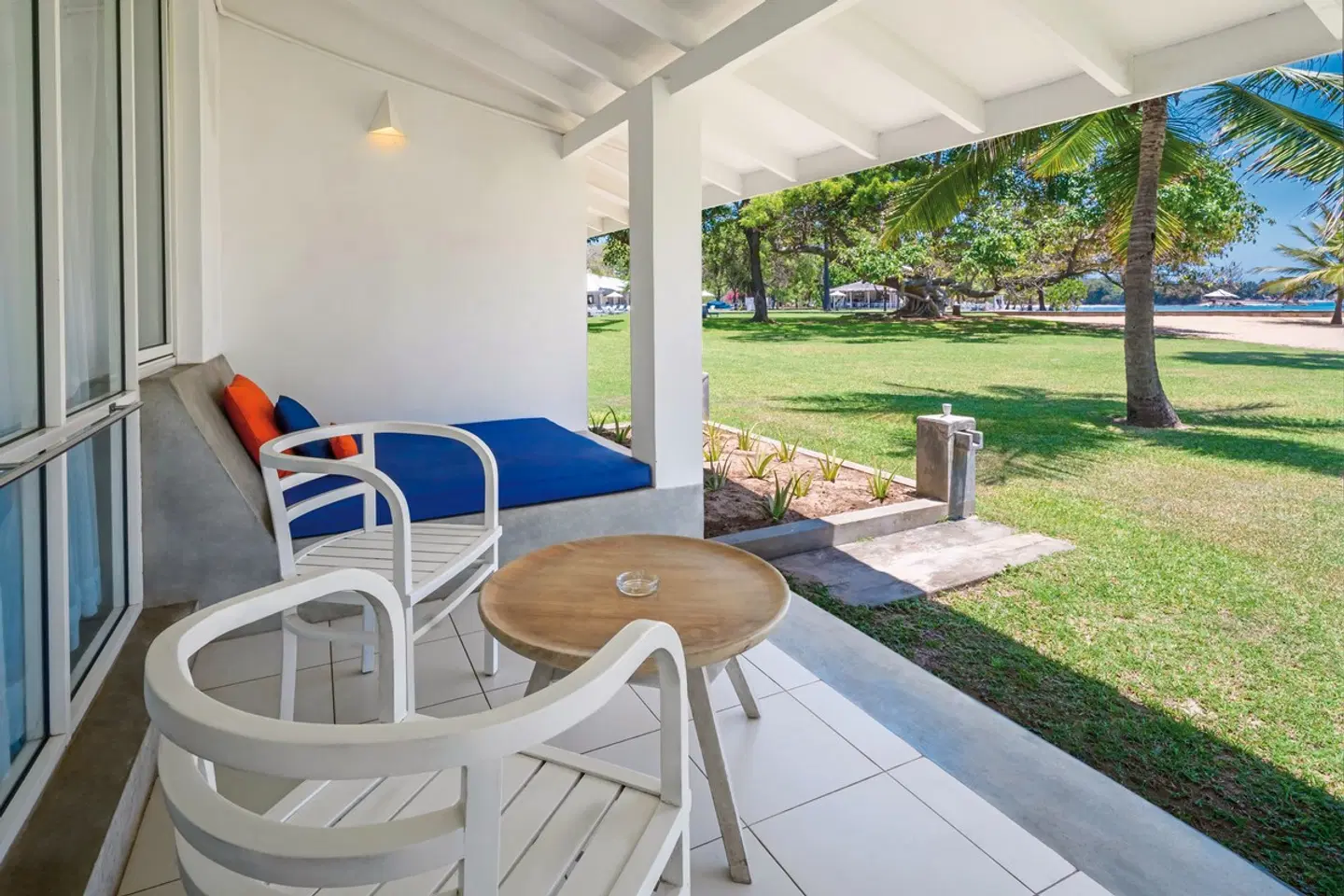 Trinco Blu by Cinnamon Terrasse