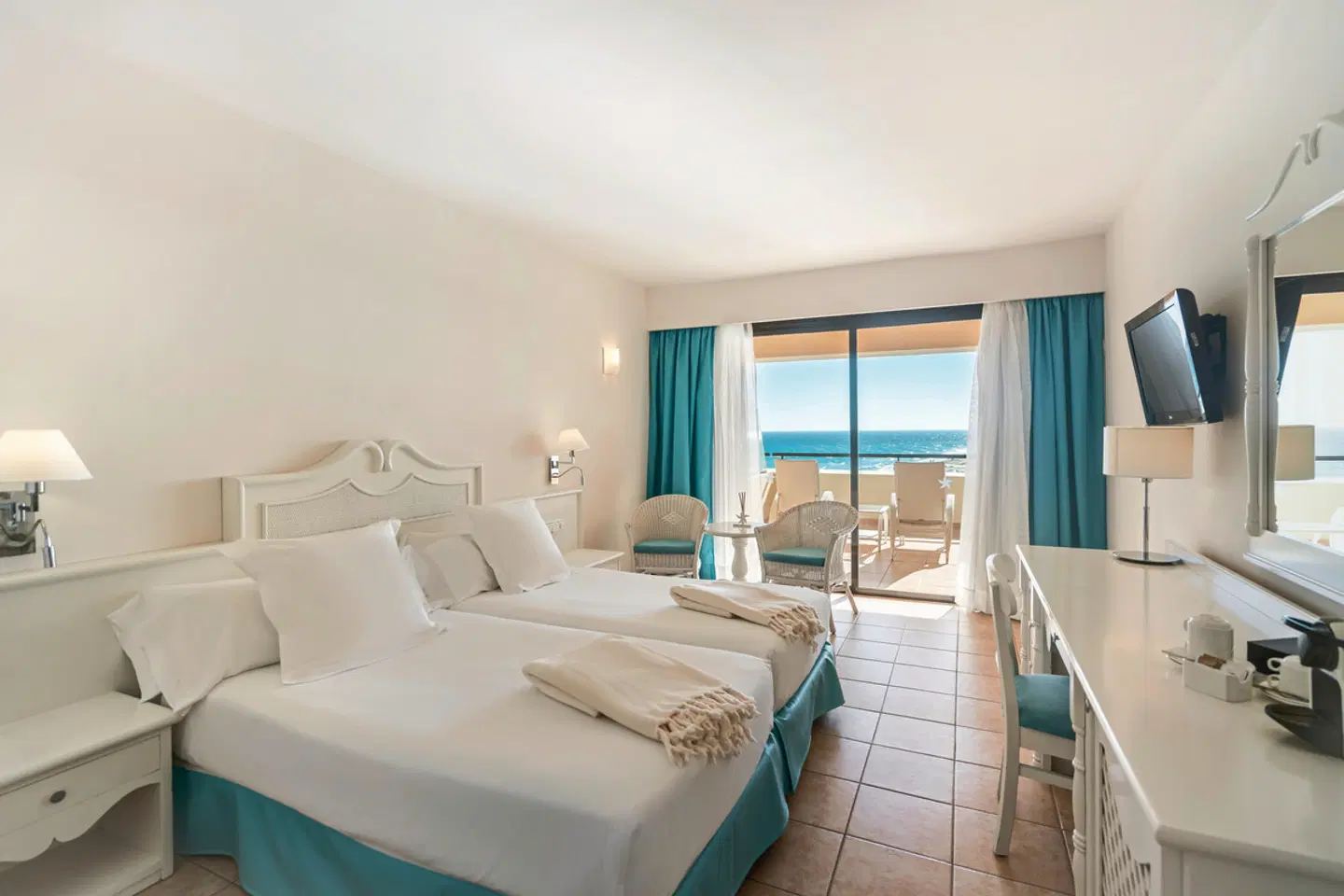 Iberostar Waves Playa Gaviotas ROOM_EXAMPLE