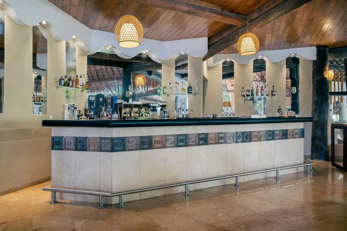 Iberostar Waves Cozumel Bar