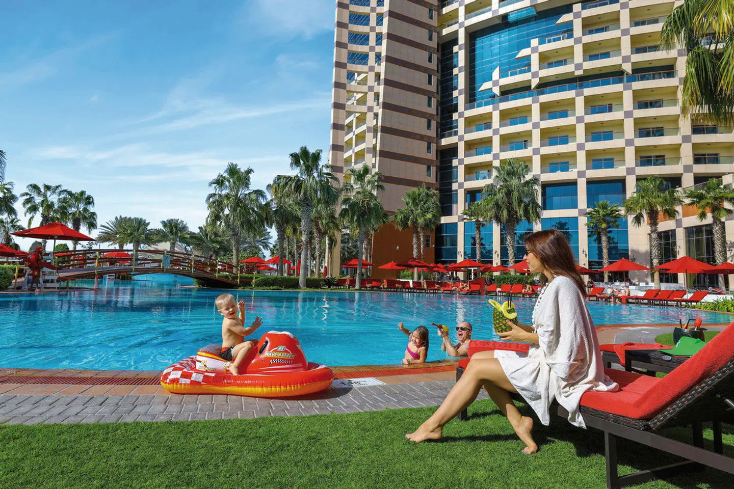 Khalidiya Palace Rayhaan by Rotana OUTDOOR_POOL