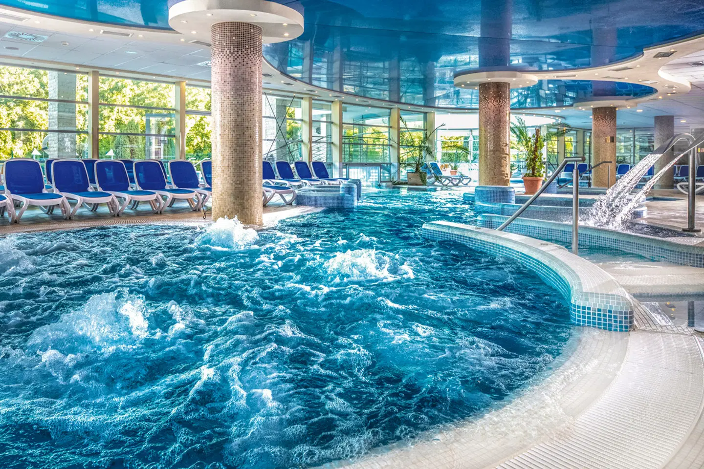 Thermal Hotel Visegrad Hallenbad