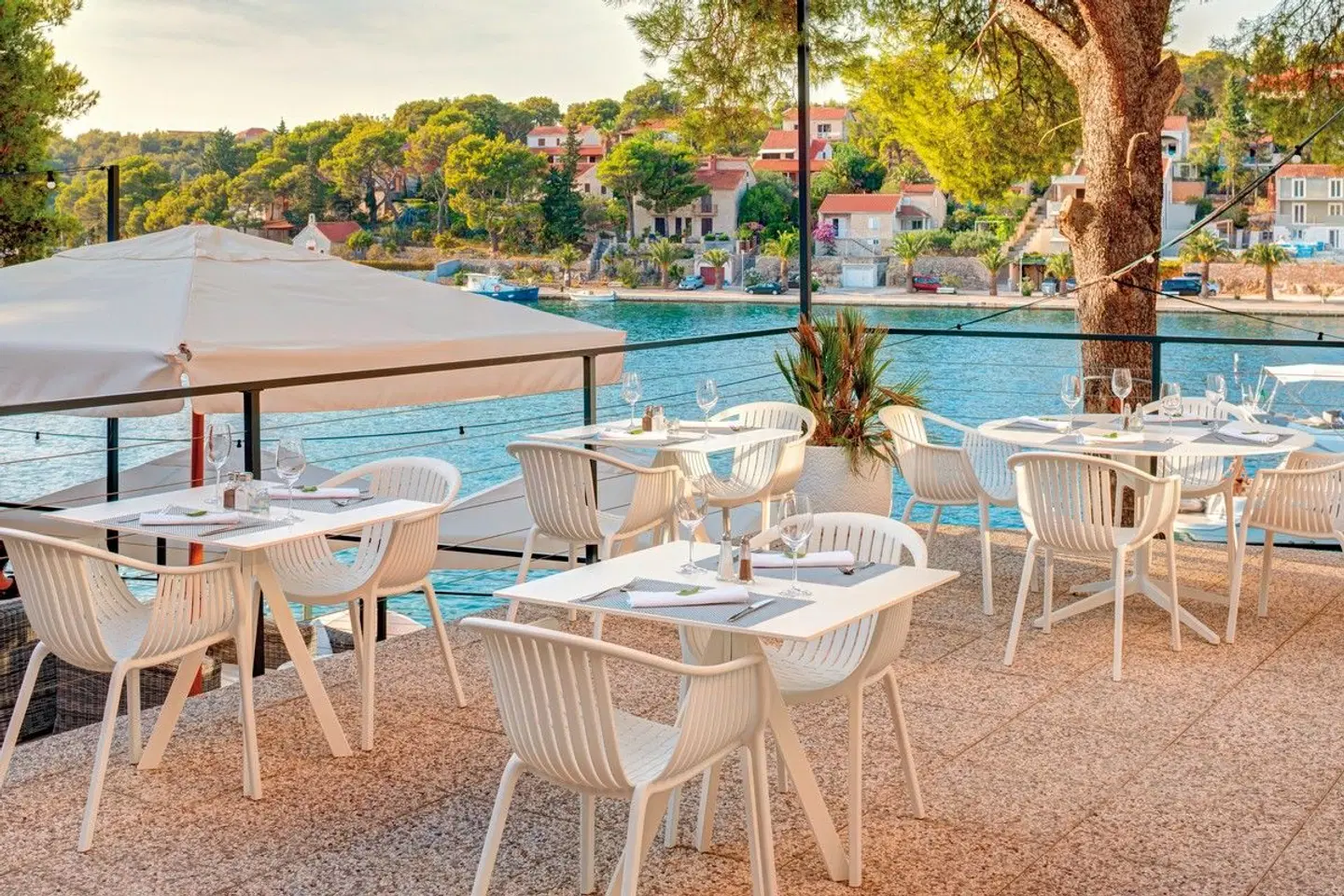 Milna Osam - Adults only Terrasse