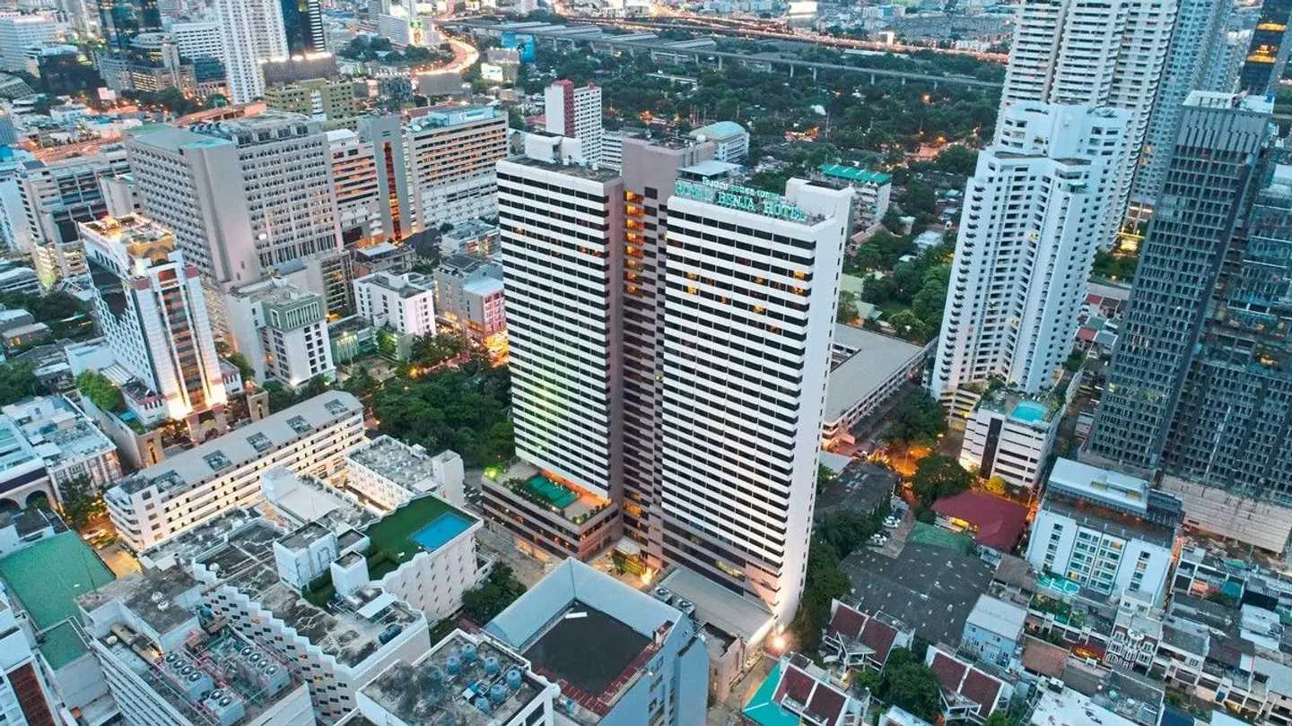 Royal Benja Hotel EXTERIOR