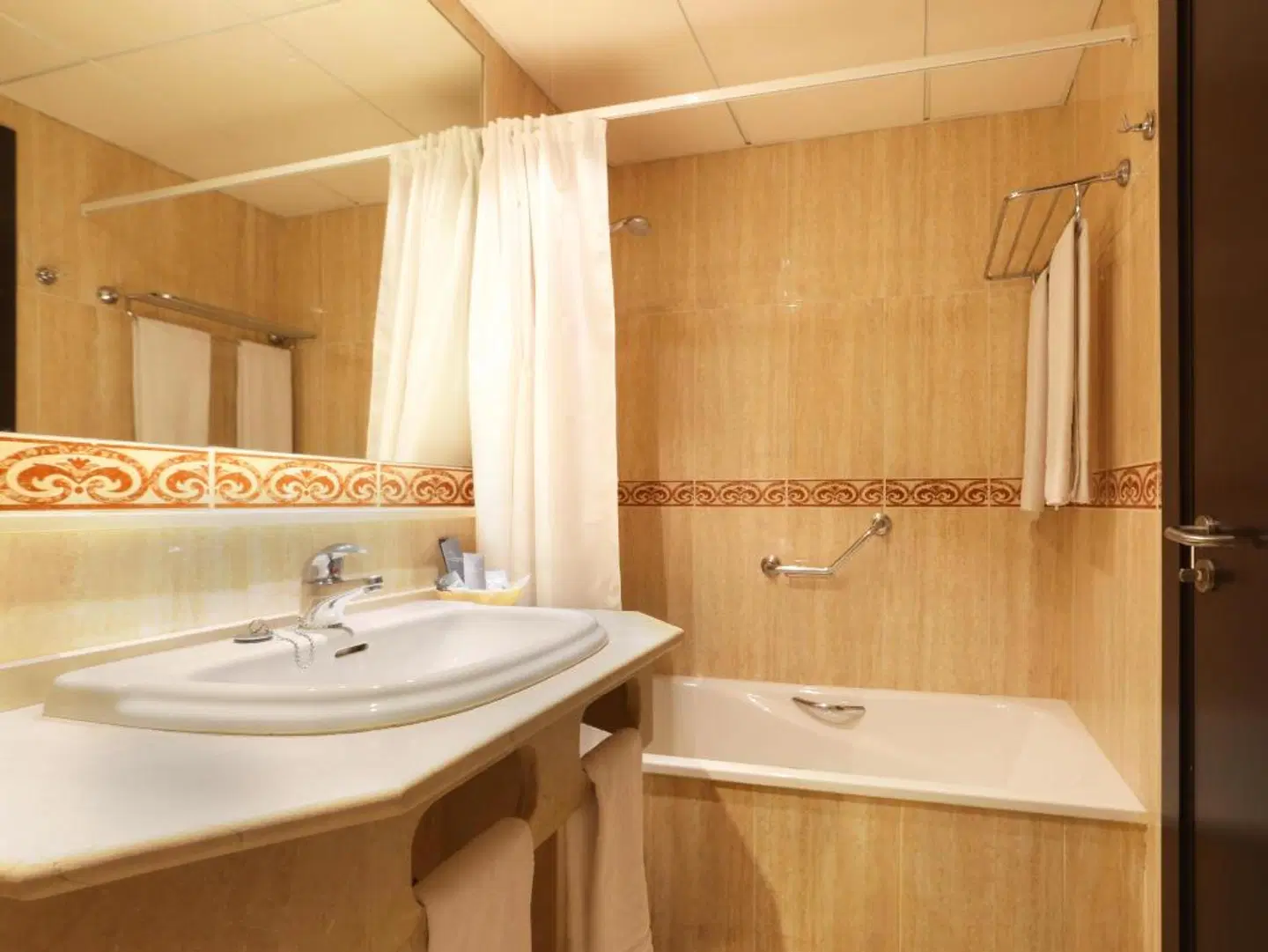 Gran Hotel Cervantes by Blue Sea Badezimmer