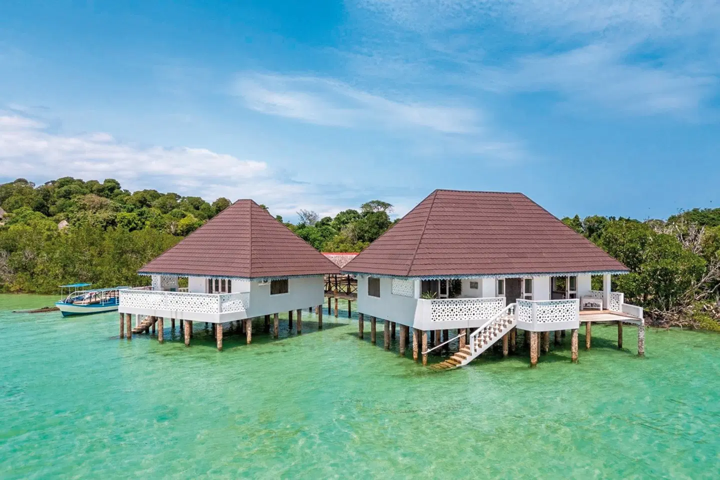 Chale Island Resort EXTERIOR