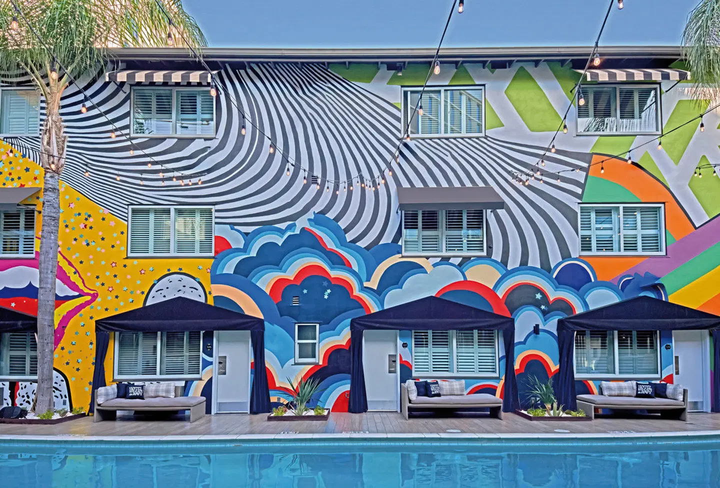 Hotel Ziggy OUTDOOR_POOL