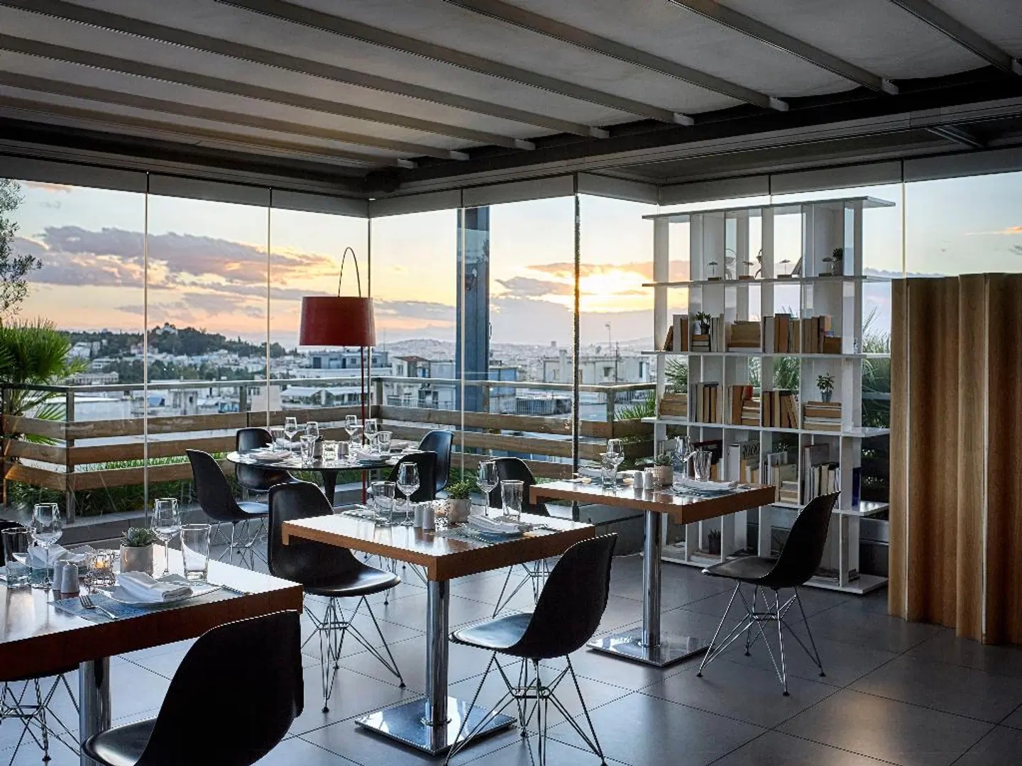 Fresh Hotel Restaurant