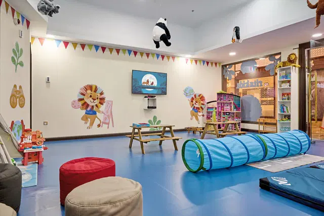 The Ritz-Carlton Sharq Village & Spa Bar