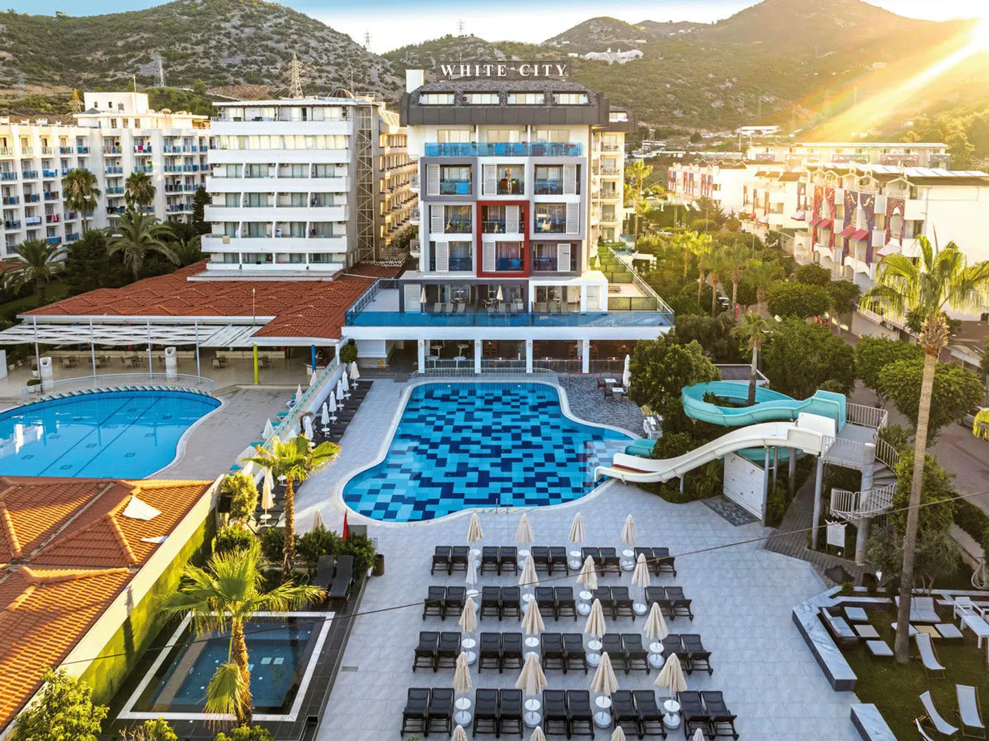 White City Beach Hotel - Adult Only EXTERIOR