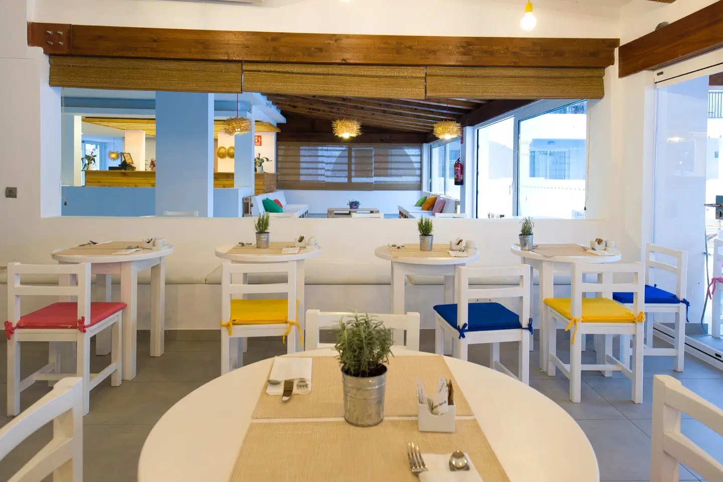 Vibra Bossa Flow Restaurant