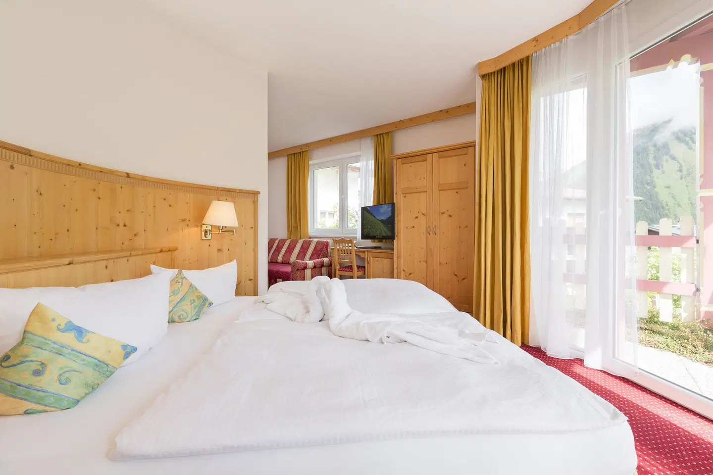 Familien- & Kinderhotel Kaiserhof ROOM_EXAMPLE