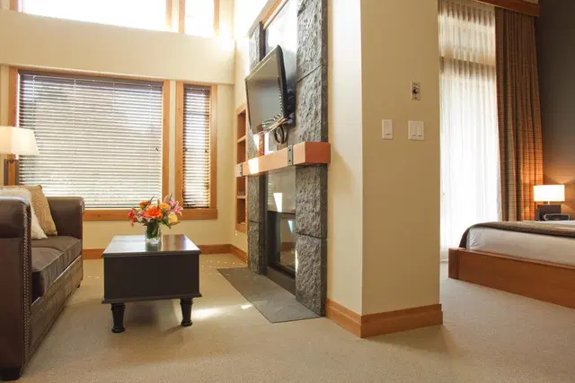 Nita Lake Lodge LOUNGE_LOBBY