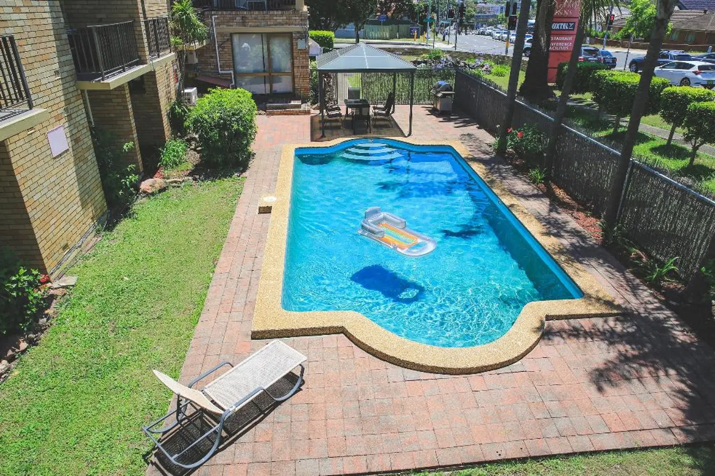 Metro Inn Ryde OUTDOOR_POOL