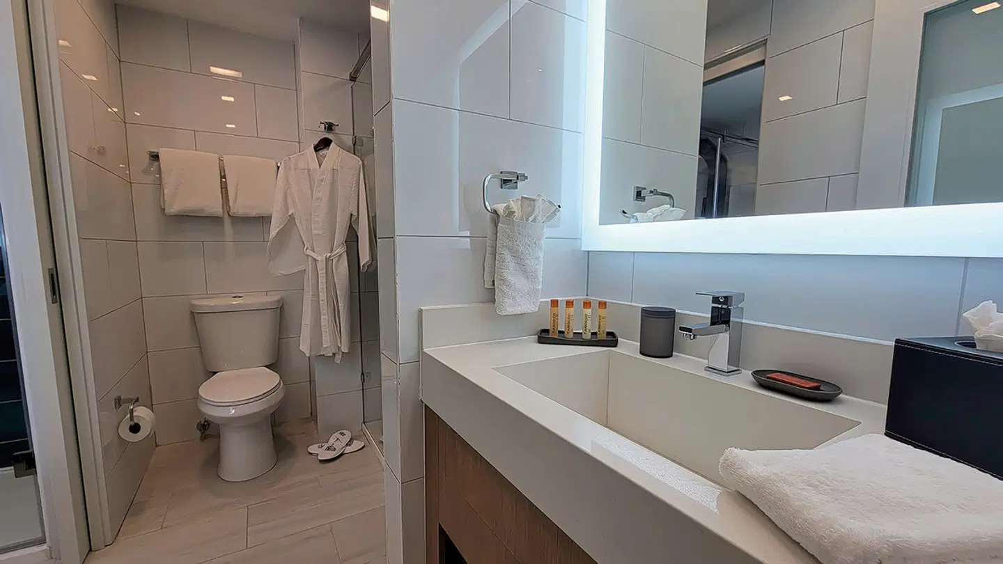 Divi Little Bay Beach Resort Badezimmer