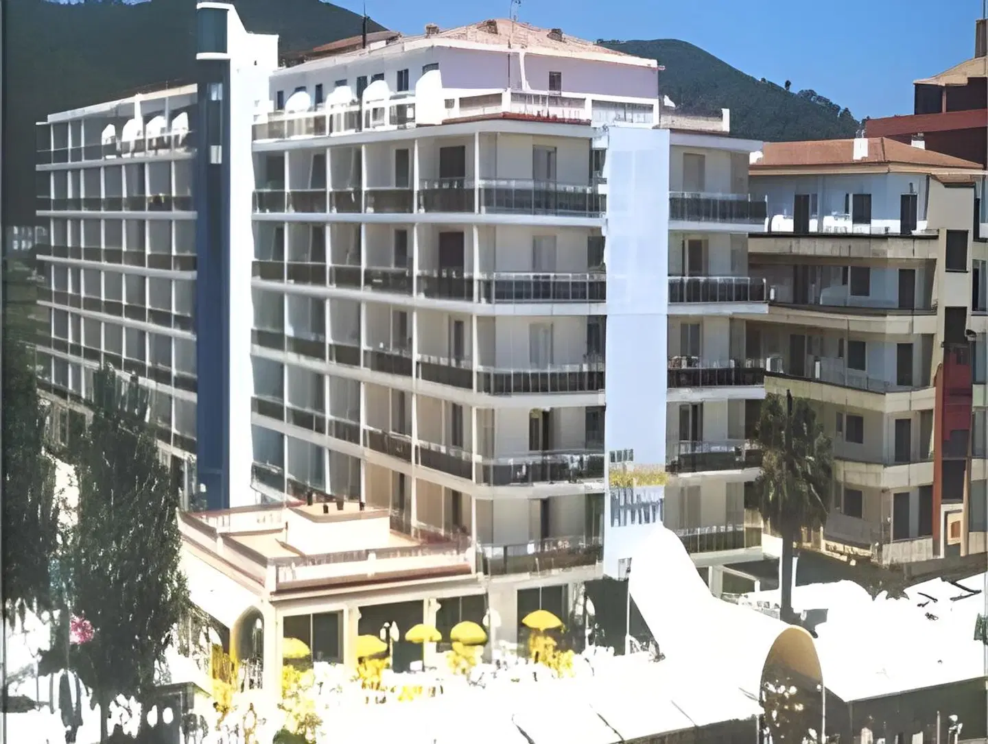 Hotel Riviera EXTERIOR