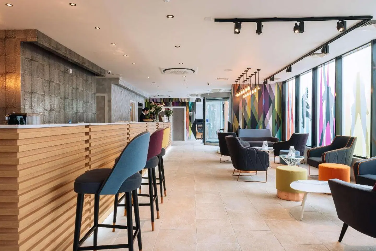 Best Western Plus Woodstock Inn & Suites Bar