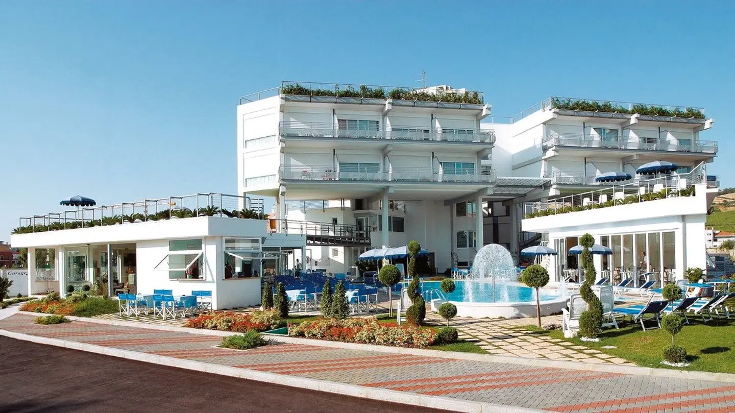 SeaPark Resort & Spa EXTERIOR