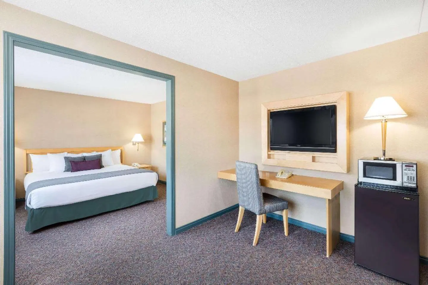 Ramada Hotel Prince George ROOM_EXAMPLE