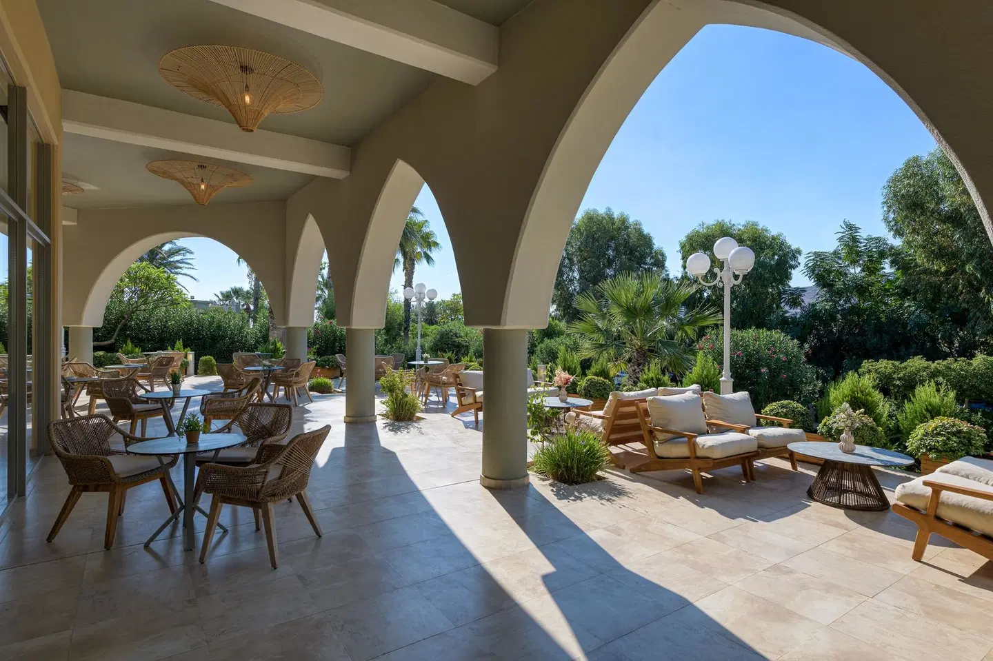 Atrium Palace Thalasso Spa Resort & Villas Bar