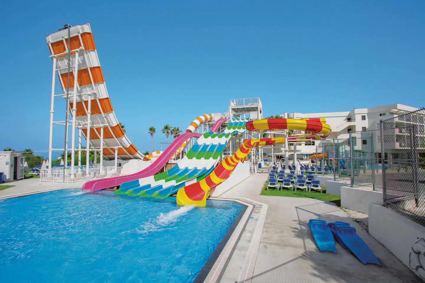 Leonardo Laura Beach & Splash Resort OUTDOOR_POOL