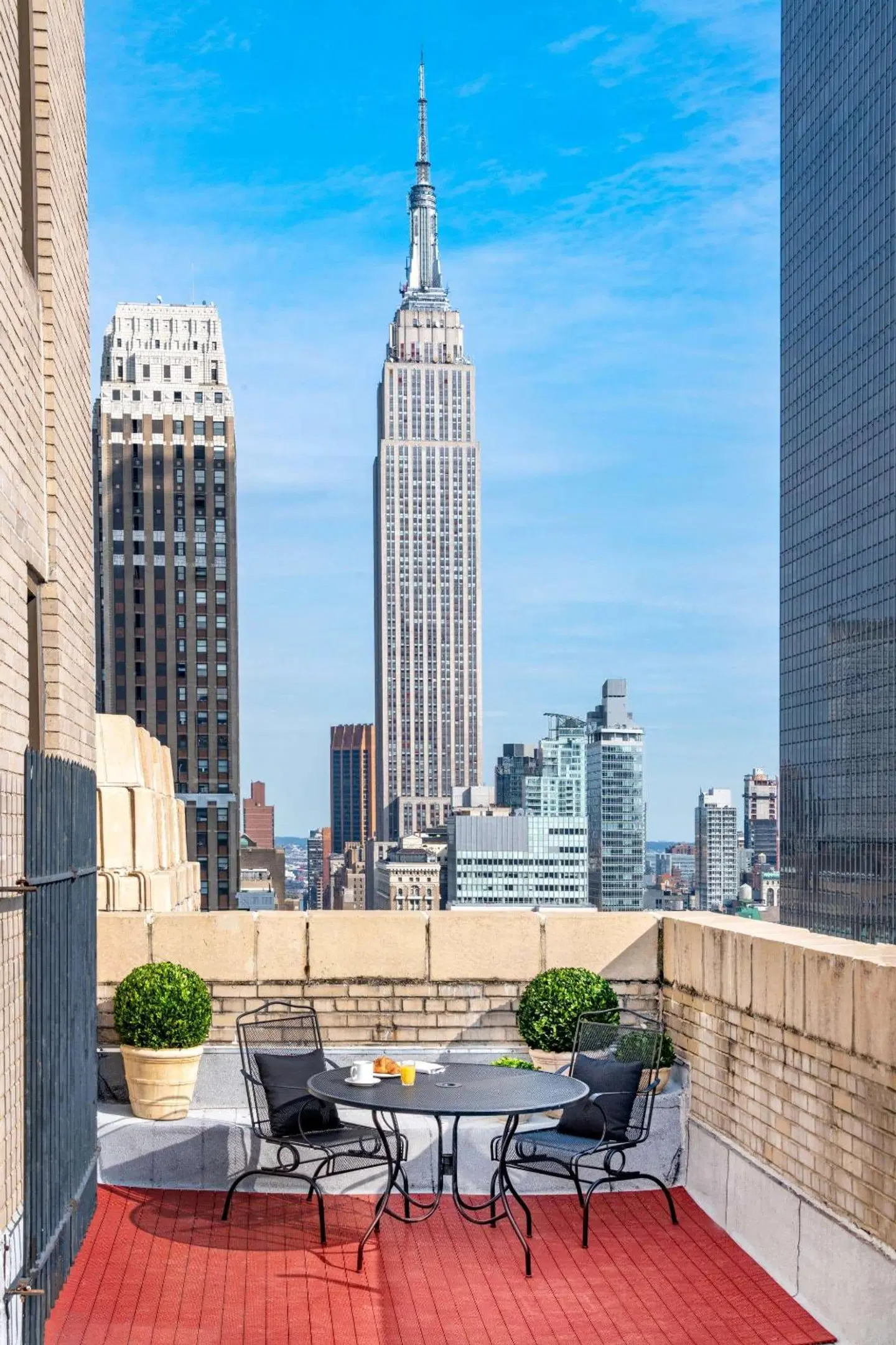 The New Yorker Hotel by Lotte Hotels Terrasse