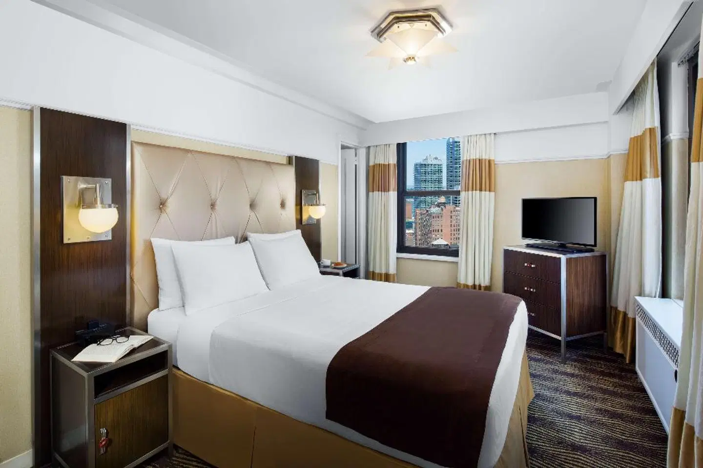 The New Yorker Hotel by Lotte Hotels ROOM_EXAMPLE
