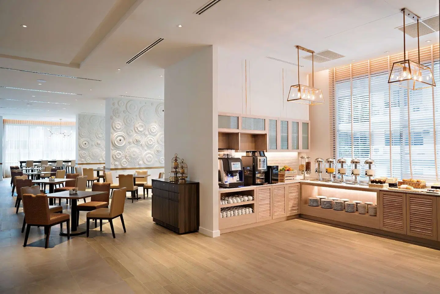 Hyatt Place Bangkok Sukhumvit Restaurant