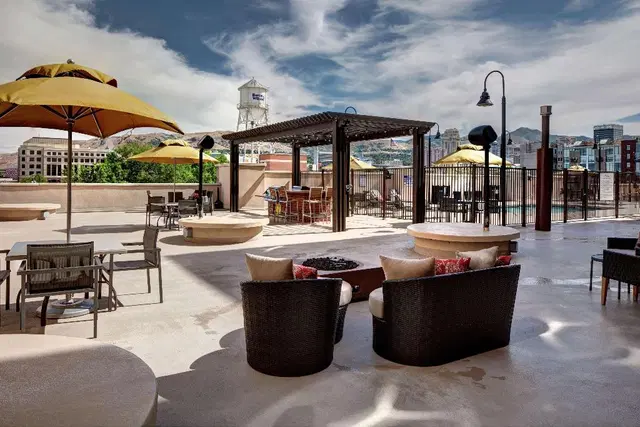 Homewood Suites by Hilton Salt Lake City Downtown Restaurant