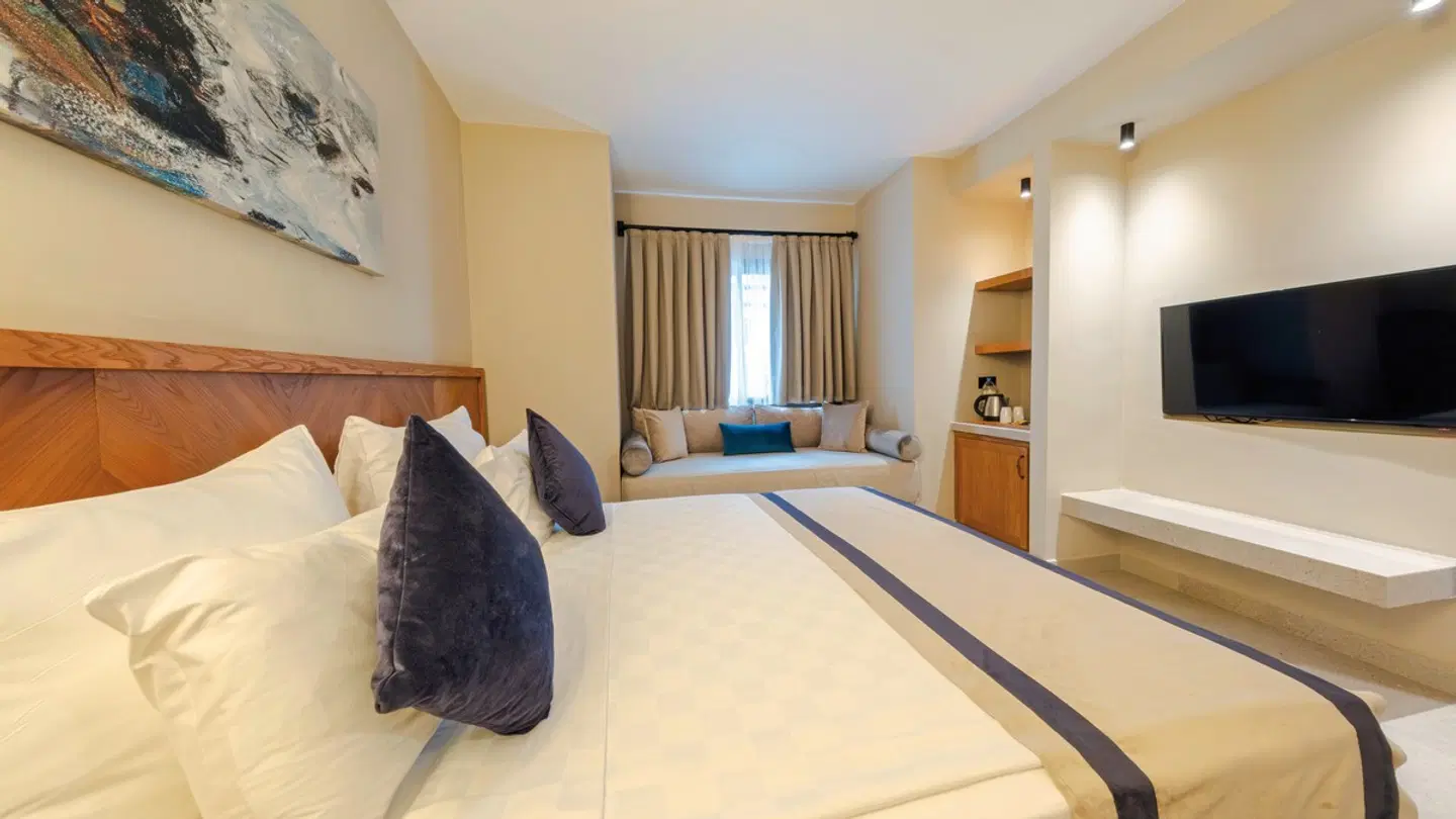 Siu Collection ROOM_EXAMPLE