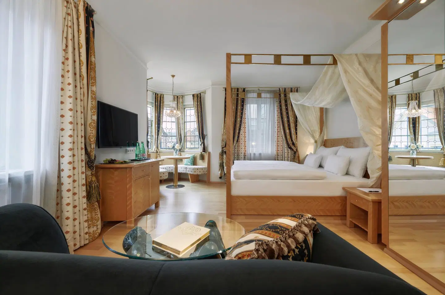 Hotel Schwarzer Adler ROOM_EXAMPLE