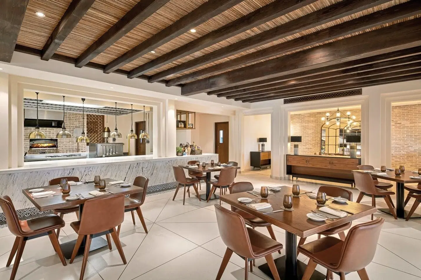 Al Wathba, a Luxury Collection Desert Resort & Spa, Abu Dhabi Restaurant