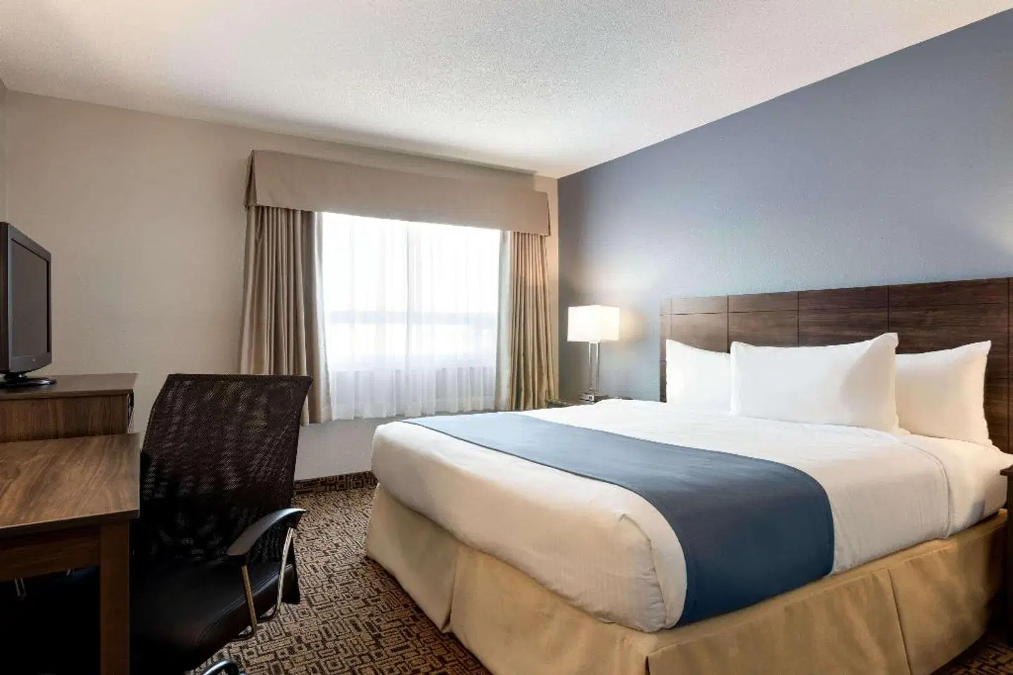 Travelodge Suites New Glasgow ROOM_EXAMPLE