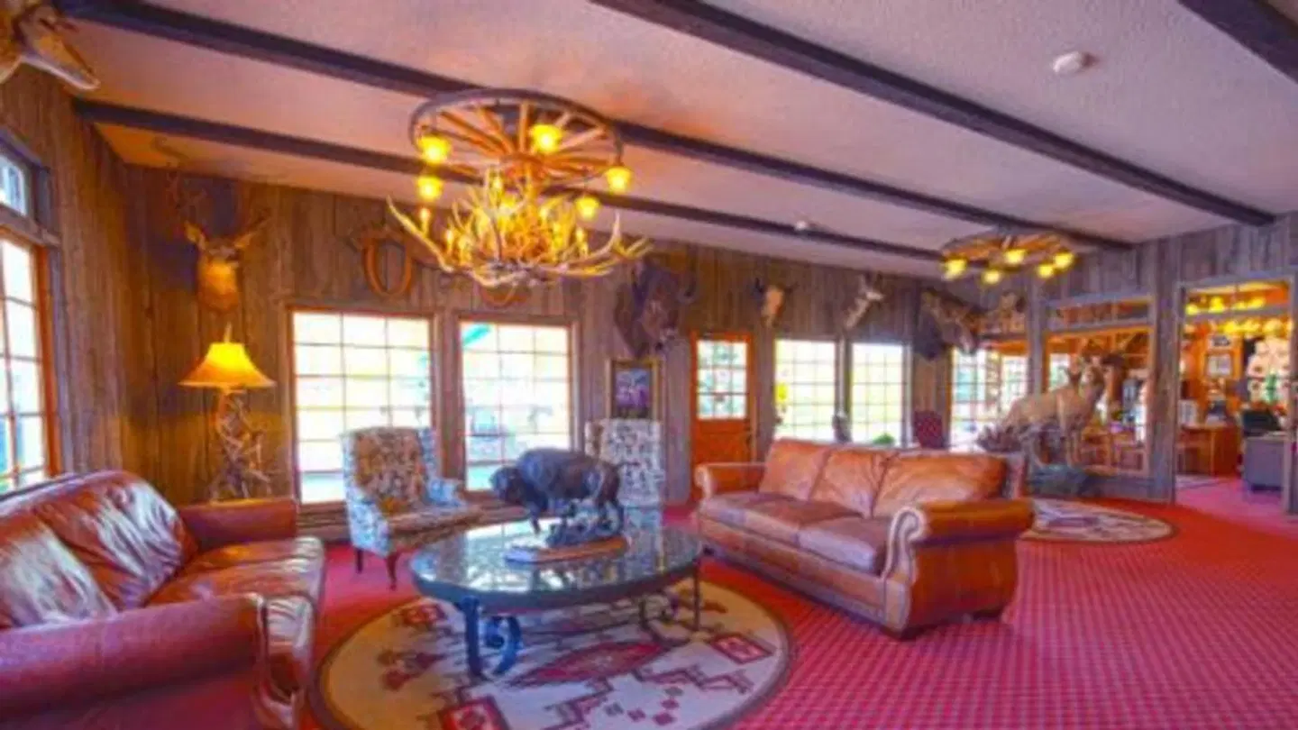 Virginian Lodge LOUNGE_LOBBY