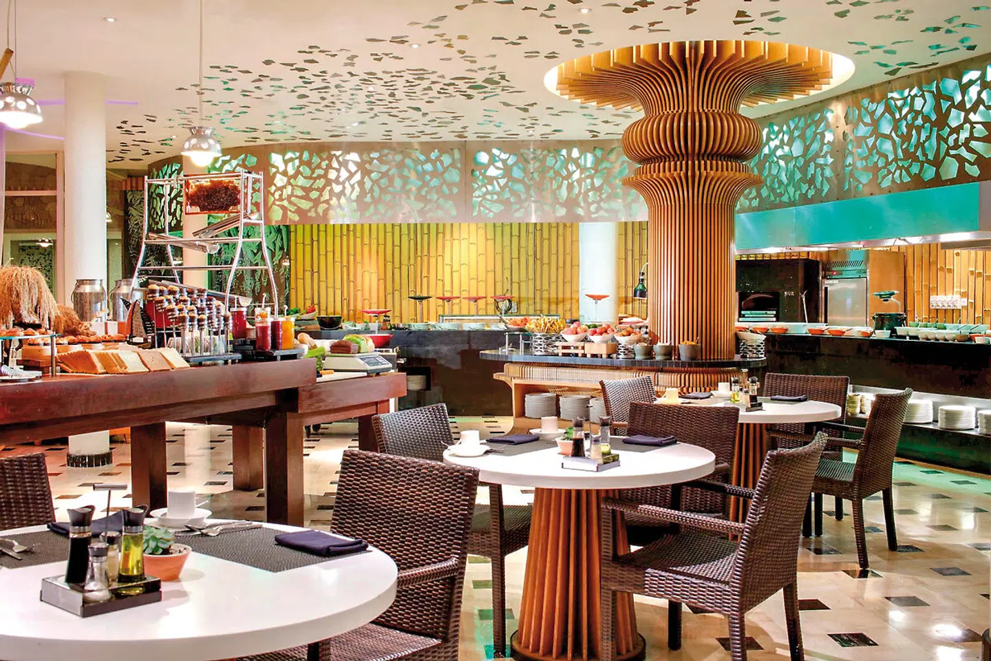 Le Meridien Bali Jimbaran Bar