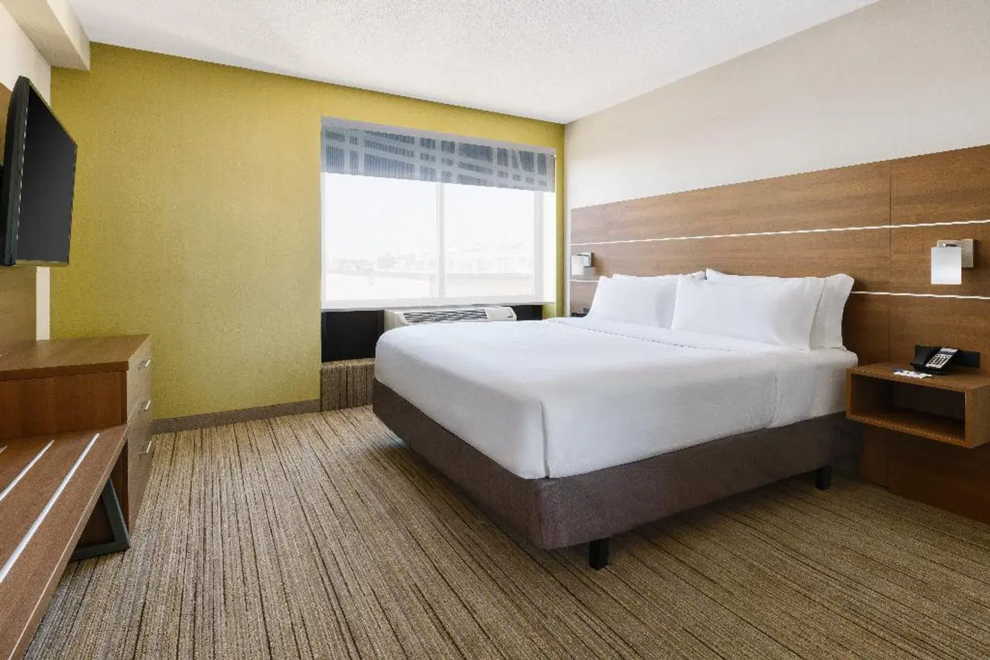 Holiday Inn Express Boston ROOM_EXAMPLE