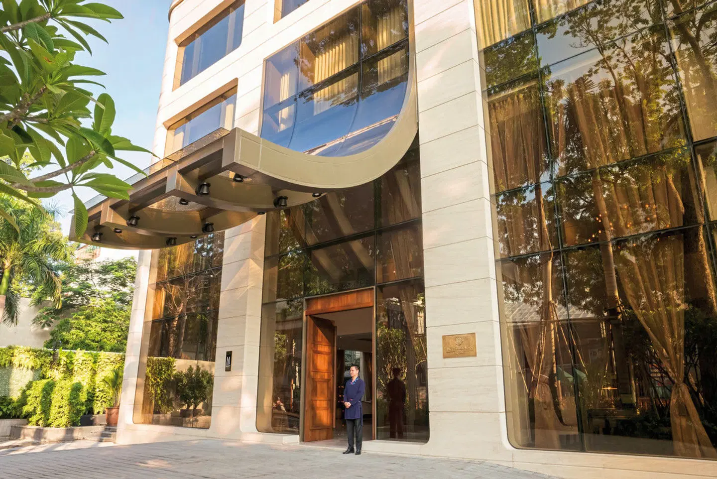 Hotel des Arts Saigon - MGallery Collection EXTERIOR