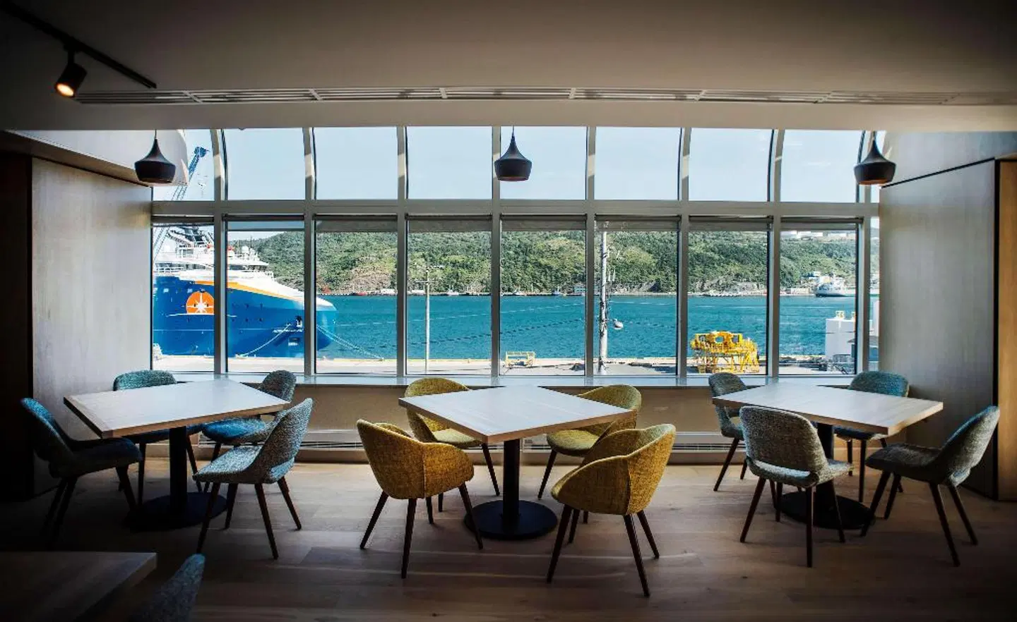 DoubleTree by Hilton St. John's Harbourview Restaurant