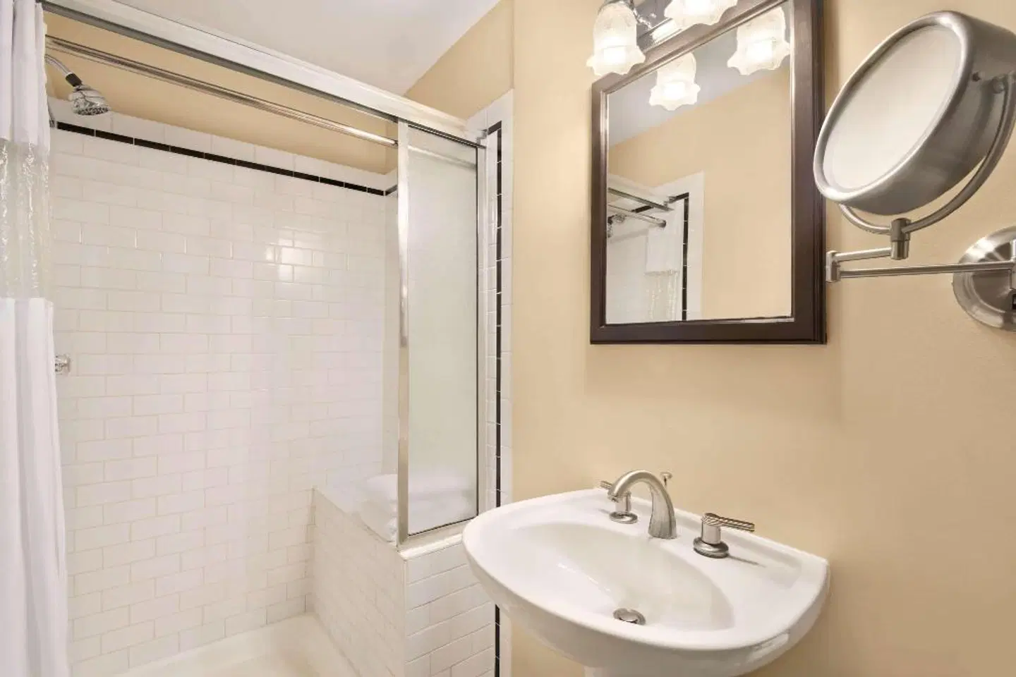 The Plaza Hotel Badezimmer