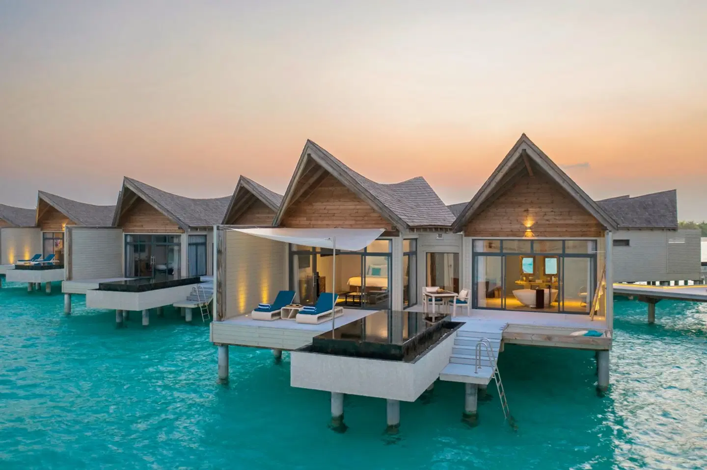 Kuredhivaru Resort and Spa Maldives OUTDOOR_POOL