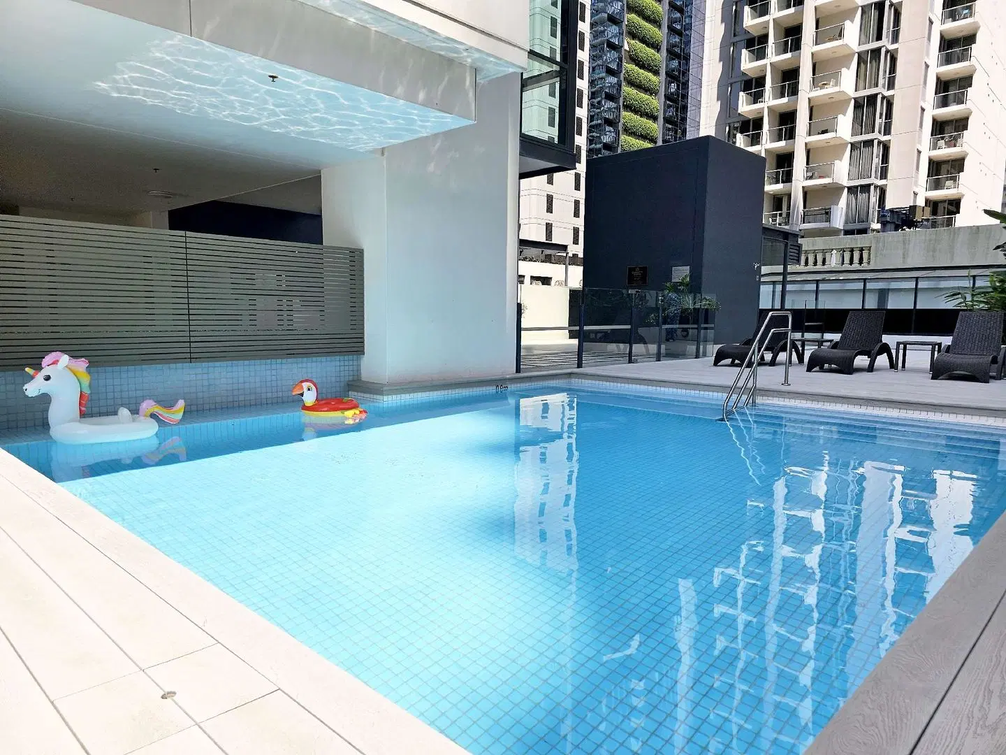 Oaks Brisbane on Charlotte Suites Hallenbad