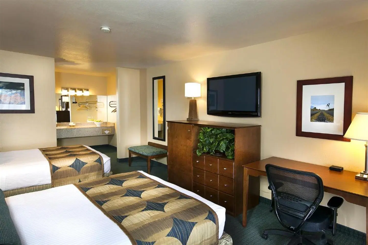 SureStay Plus by Best Western Twentynine Palms Joshua Tree ROOM_EXAMPLE