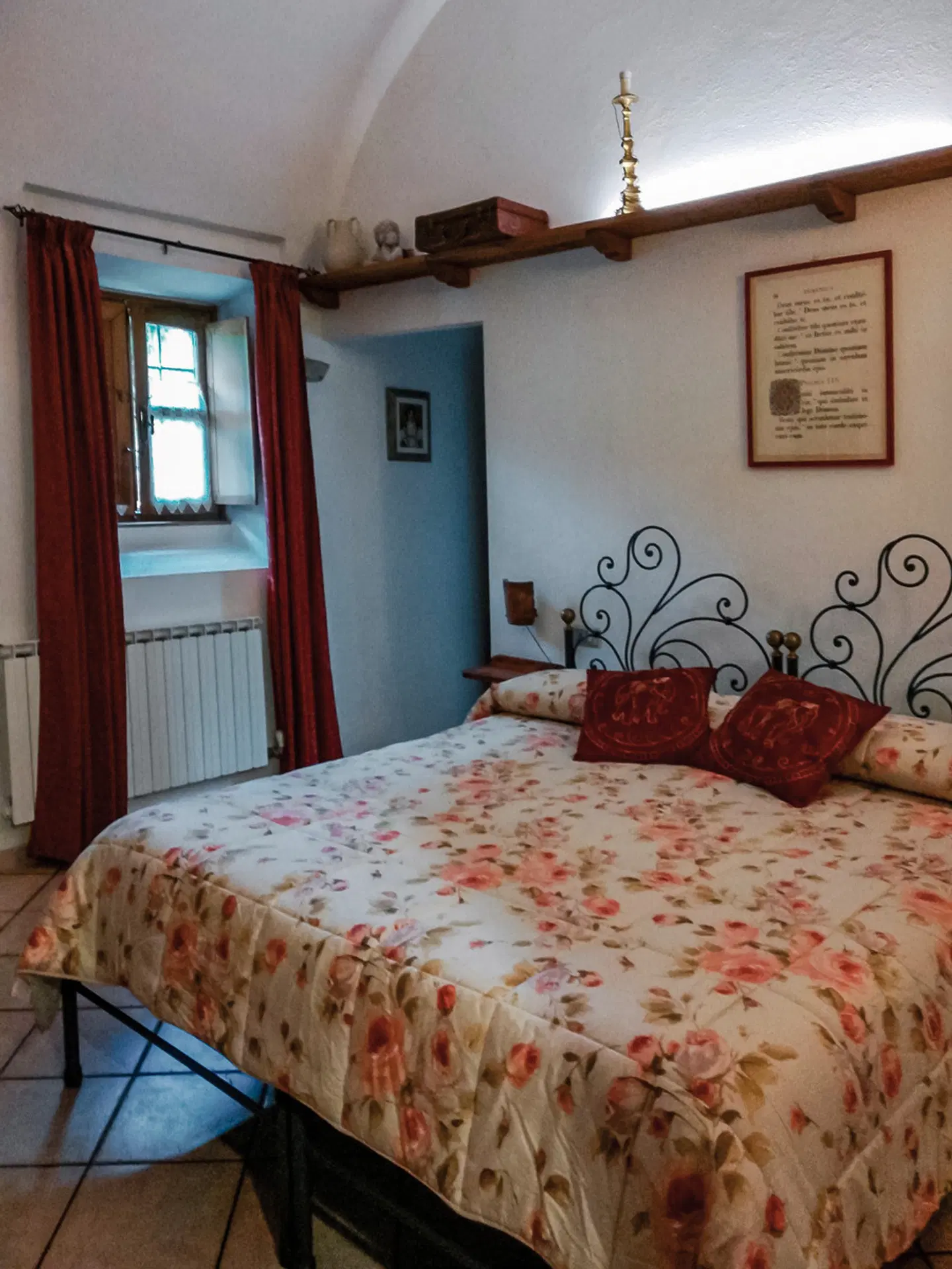 Giunasco ROOM_EXAMPLE