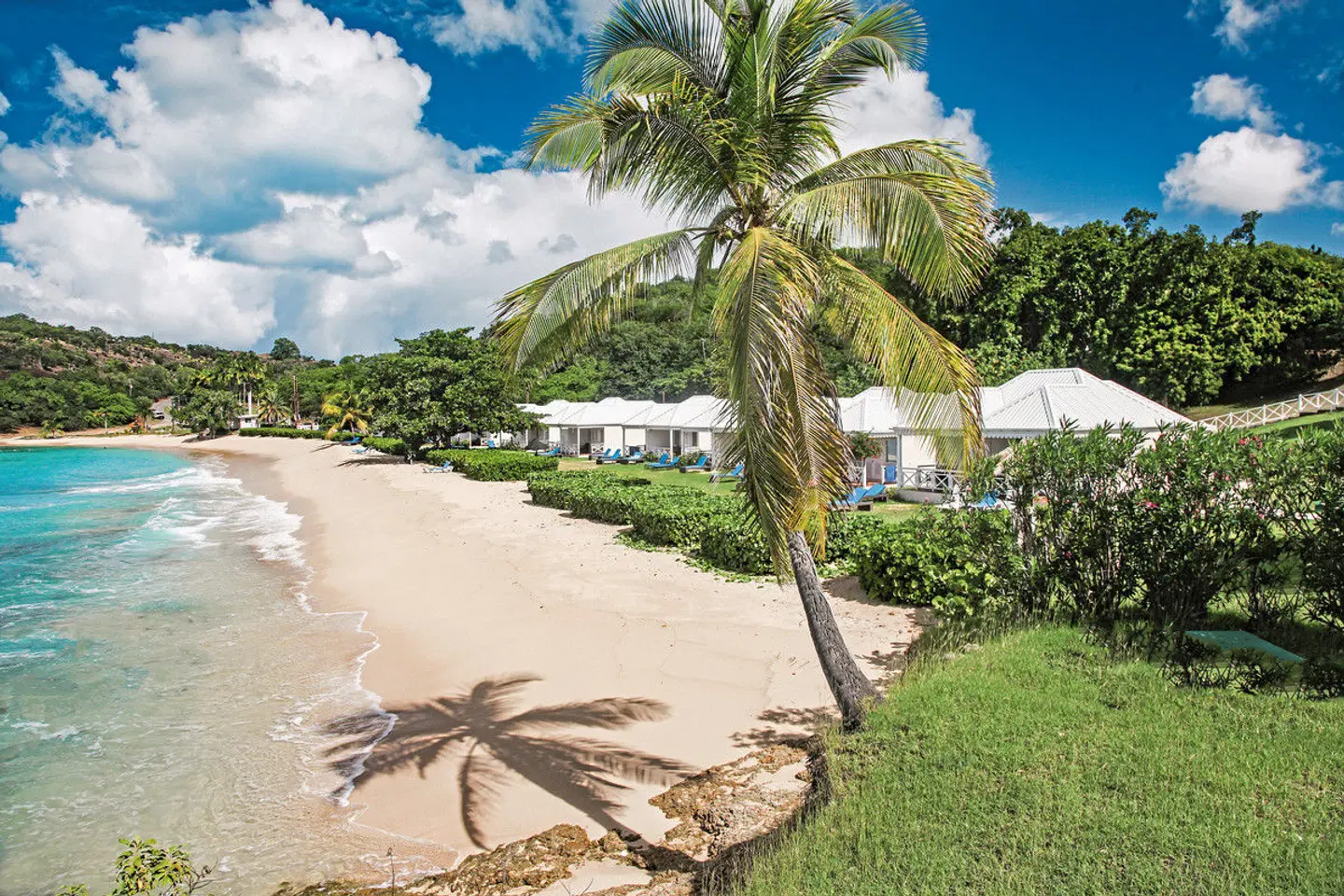 Hawksbill Resort Antigua Strand