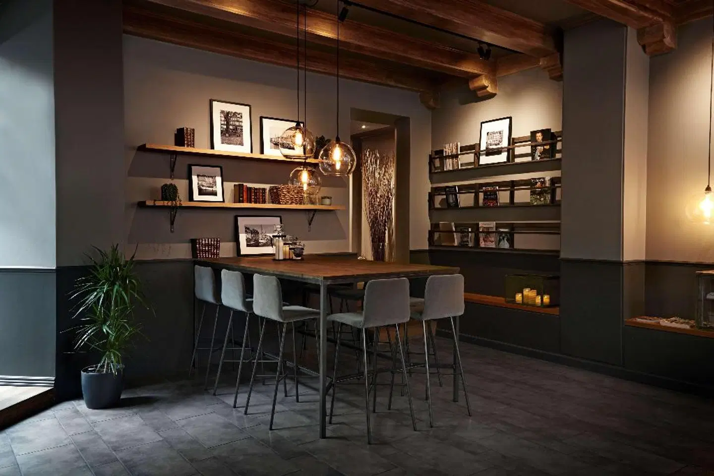 Best Western Hebron Bar