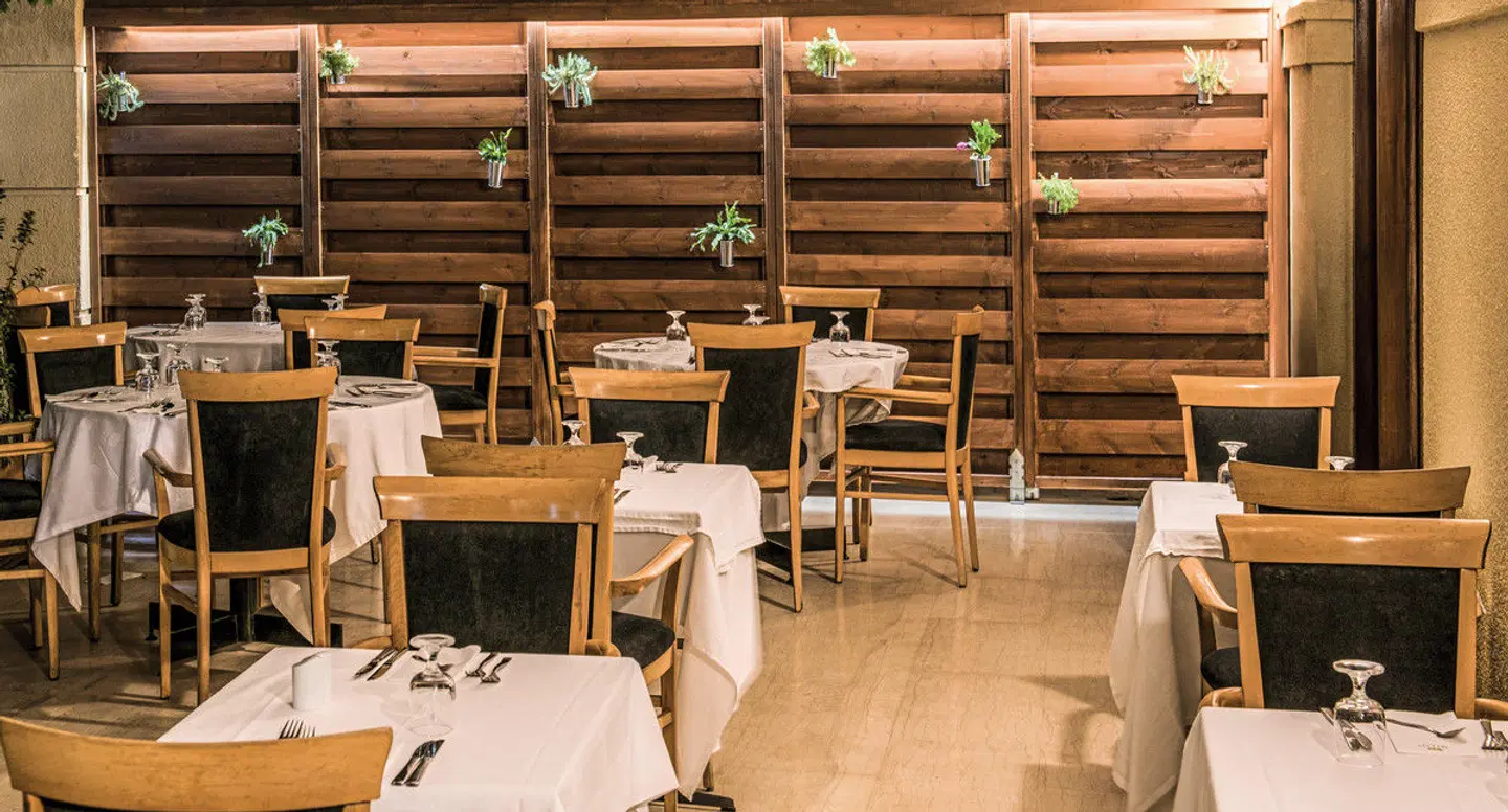 Canvas by Mitsis Petit Palais Restaurant