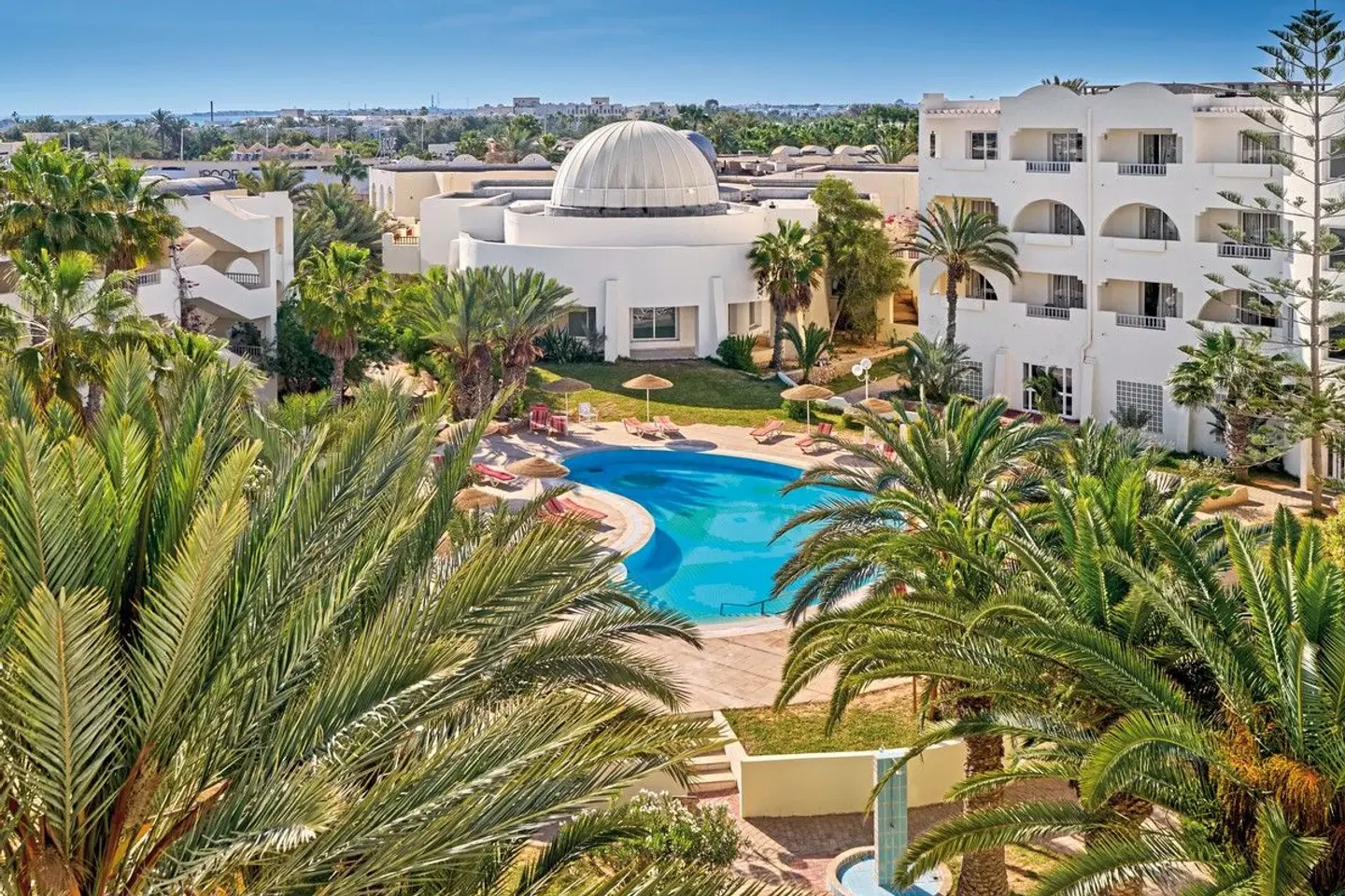 Quatre Saisons By Medina OUTDOOR_POOL