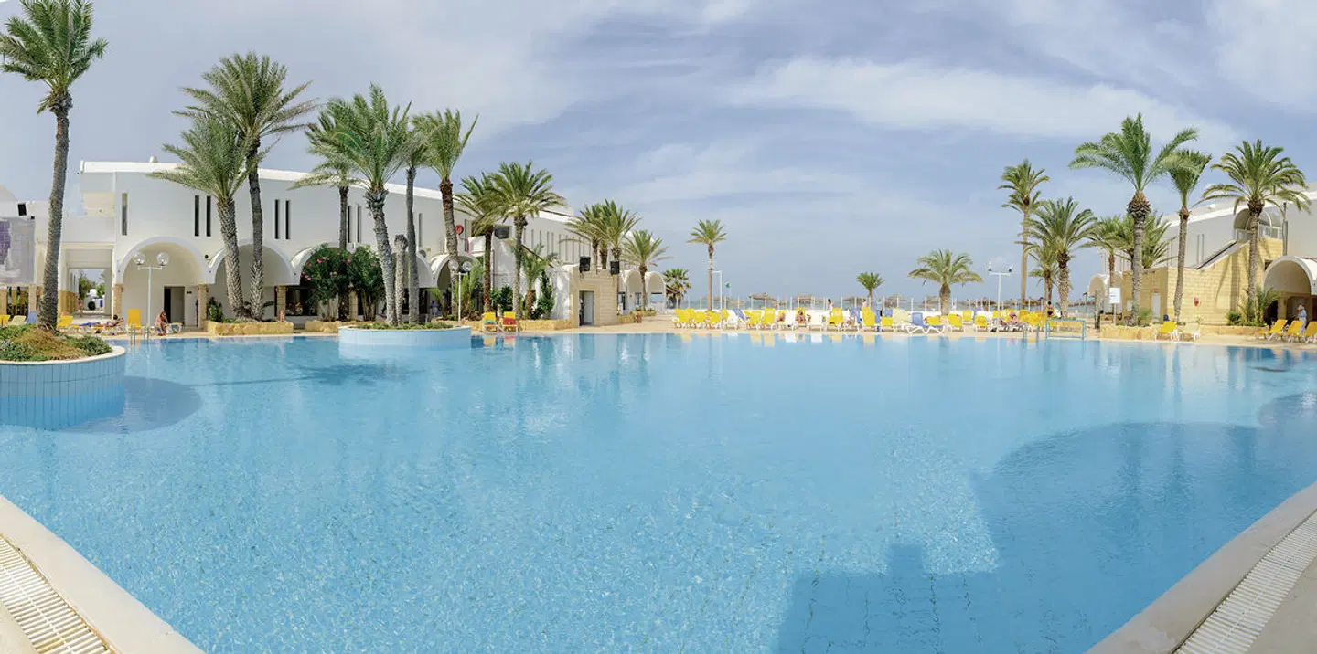 Monarque Dar Narjes OUTDOOR_POOL