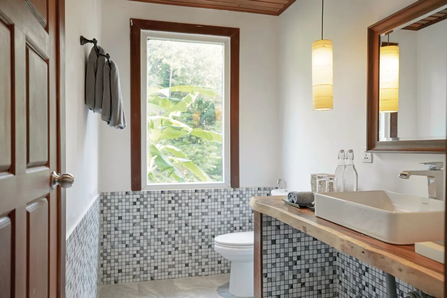 La Passion by Achariyak Badezimmer